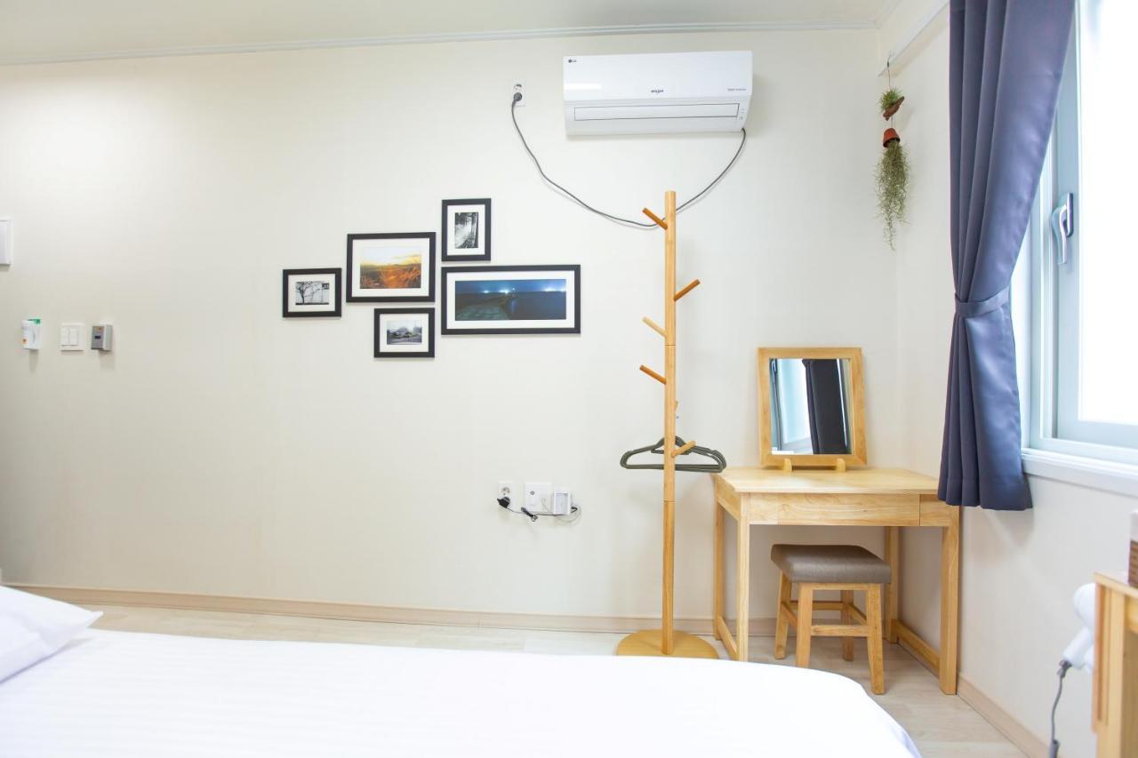 Gagopang Jeju Hotel Buitenkant foto
